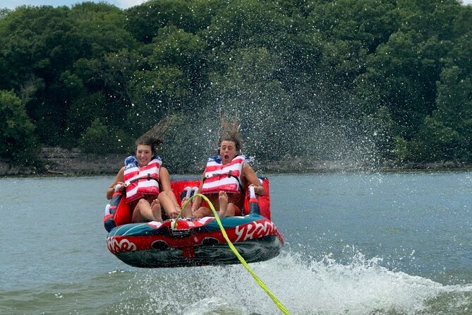3 Hour 25ft Pontoon Party Boat with Captain up to 12 people - What to bring and what to expect