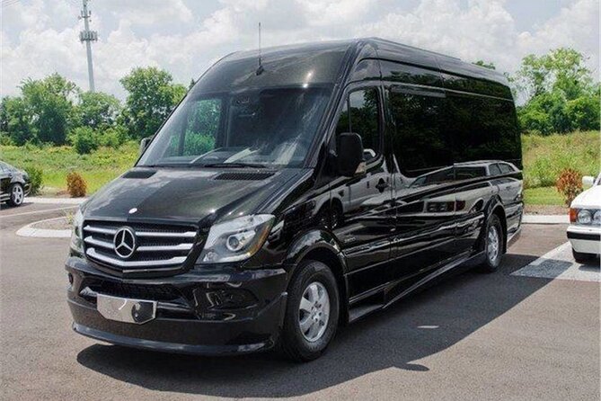 Airport transfer to Nashville Downton (up to 14 Passengers) - Accessibility and practical limits