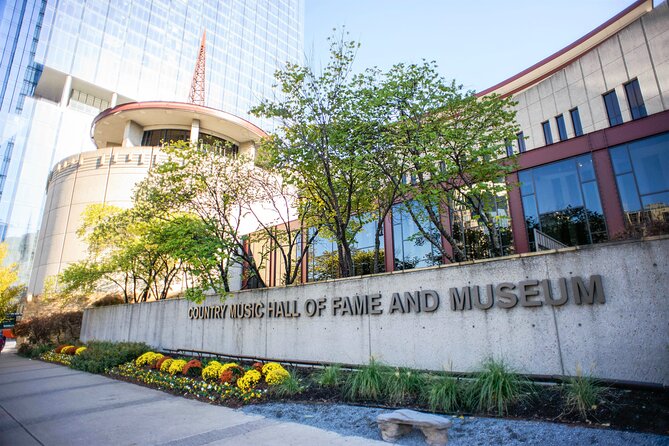 Best of Nashville City Sightseeing Tour on Double Decker Bus - The Tennessee State Capitol and Polk grounds