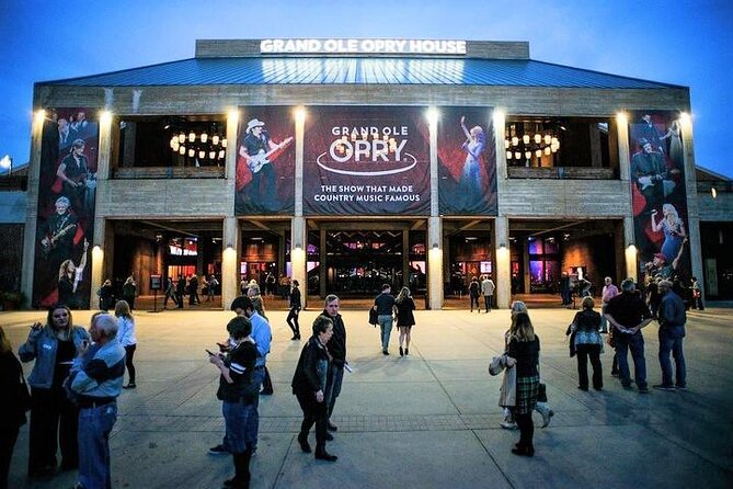 Grand Ole Opry VIP Experience: Admission with Lounge Access and Artist Visit - Key details before you book
