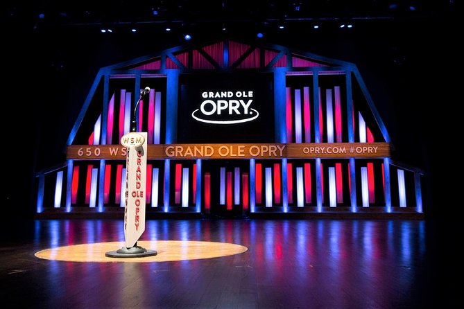 Grand Ole Opry VIP Experience: Admission with Lounge Access and Artist Visit - Who should choose the Circle Room