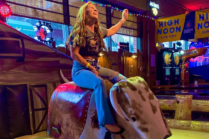 Guided Pub Crawl Walking Tour of Downtown Nashville - Five or six bars, each with a different feel