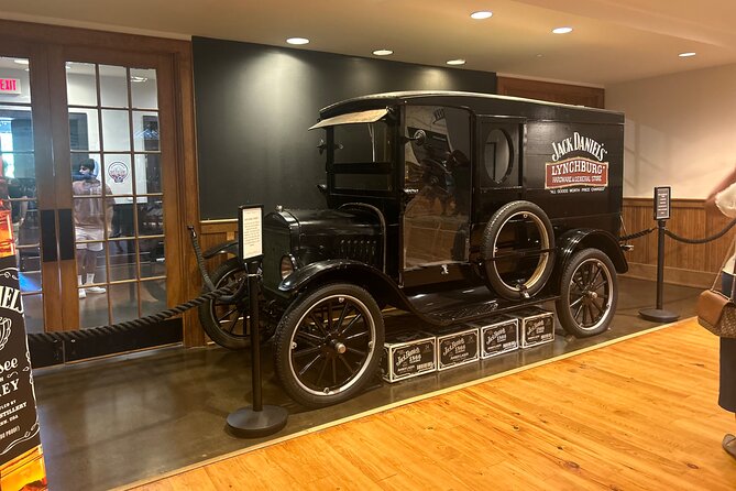 Jack Daniels Private Distillery and Dine Tour from Nashville - Lynchburg Hardware & General Store in 15 Minutes