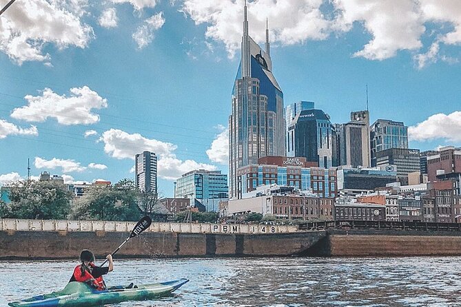 Kayak Scavenger Hunt in Downtown Nashville - How the scavenger hunt works on the Cumberland River