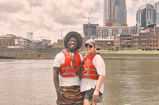 Kayak Scavenger Hunt in Downtown Nashville - What the River Queen guide adds