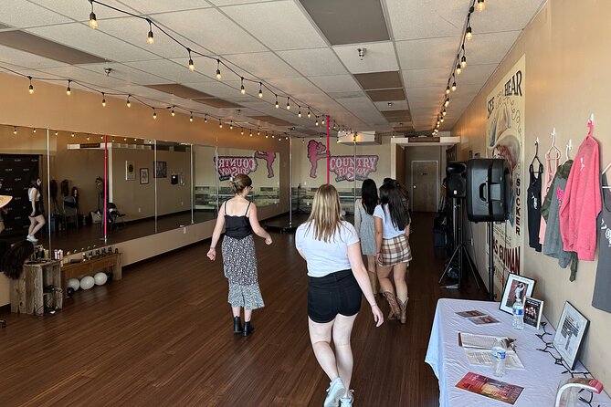 Line Dance Lesson in Nashville: Country Fusion Class - Is $35 a fair price for one hour?