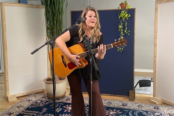 Live the Nashville Dream: Write and Record Your Very Own Song! - The first conversation sets the direction