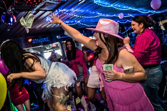 Music City Dolls Dueling Drag Brunch - Group size, timing, and who should book