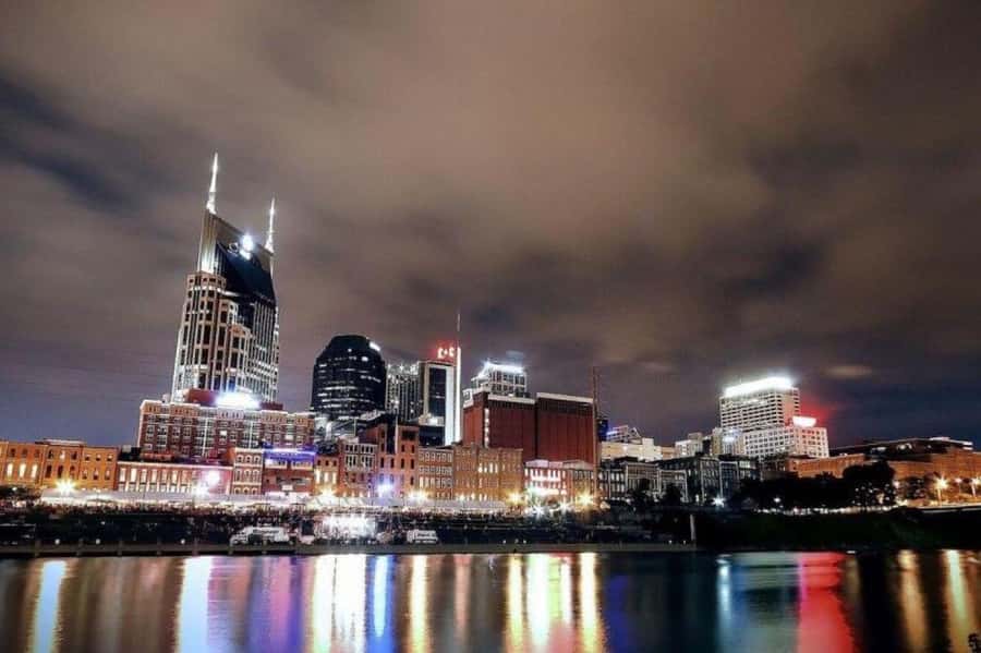 Nashville: 2-hour Trolley Sightseeing Tour by Night - The Parthenon and its full-scale replica