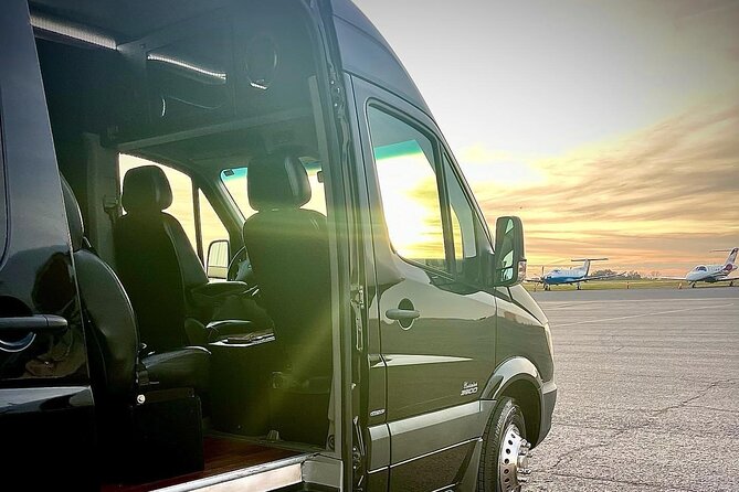 Nashville Airport Private Transportation for 6-13 Passengers - Communication Makes or Breaks the Experience