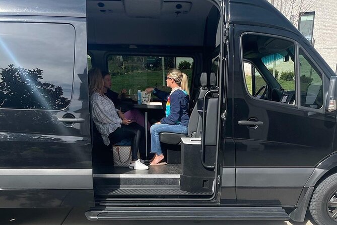Nashville Airport Private Transportation for 6-13 Passengers - Booking Timing and Cancellation Rules