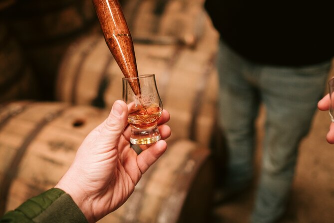 Nashville Barrel Co "Flight from the Barrel" Whiskey Tasting - Building your own three-pour flight