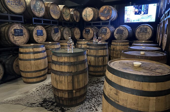 Nashville Barrel Co "Flight from the Barrel" Whiskey Tasting - The lounge and the mood