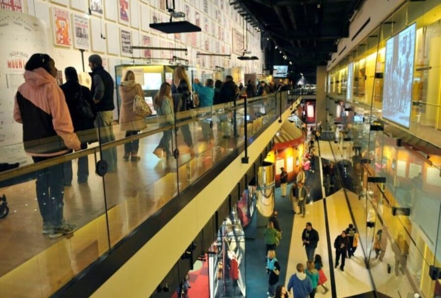 Nashville: Country Music Hall of Fame and Museum - The Taylor Swift Education Center and current programming
