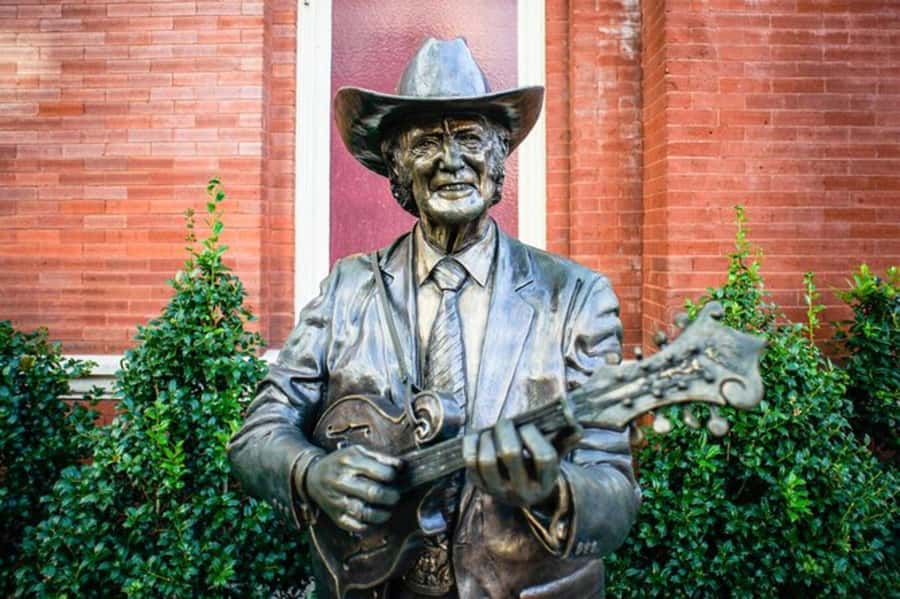 Nashville: Downtown Food, Drink and Sightseeing Walking Tour - The Ryman Auditorium and Country Music Hall of Fame