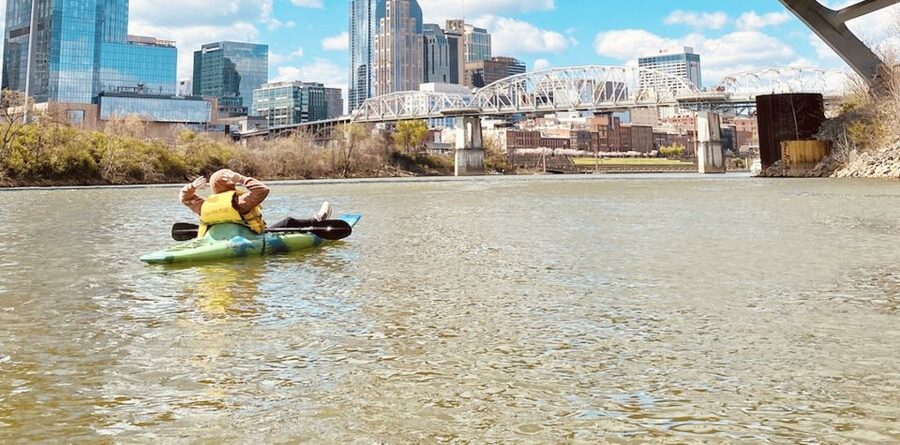 Nashville: Downtown Kayak Rental - Drifting back toward the Nashville skyline