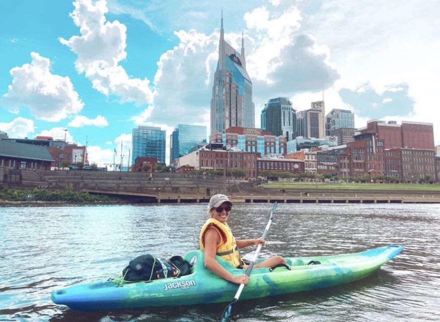 Nashville: Downtown Kayak Rental - My take on the river experience