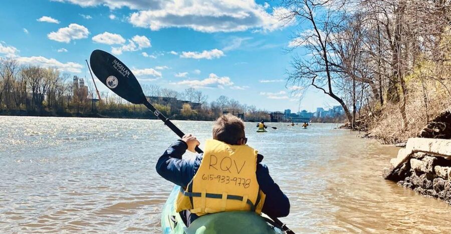 Nashville: Downtown Kayak Rental with Shuttle - One easy mile after another on the Cumberland