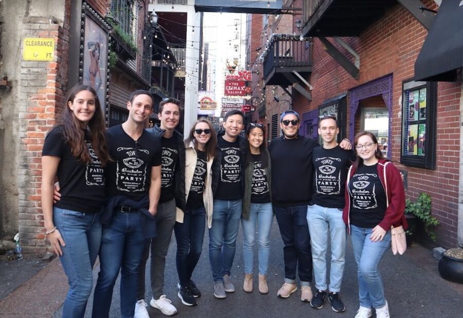 Nashville: Downtown Walking Tour - Churches, murals, and lesser-known corners