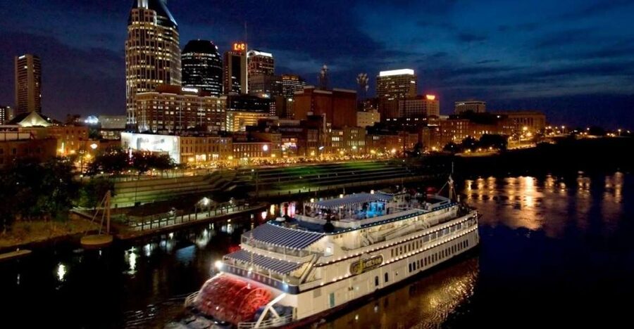 Nashville: General Jackson Showboat Dinner Cruise - The music is the strongest reason to go