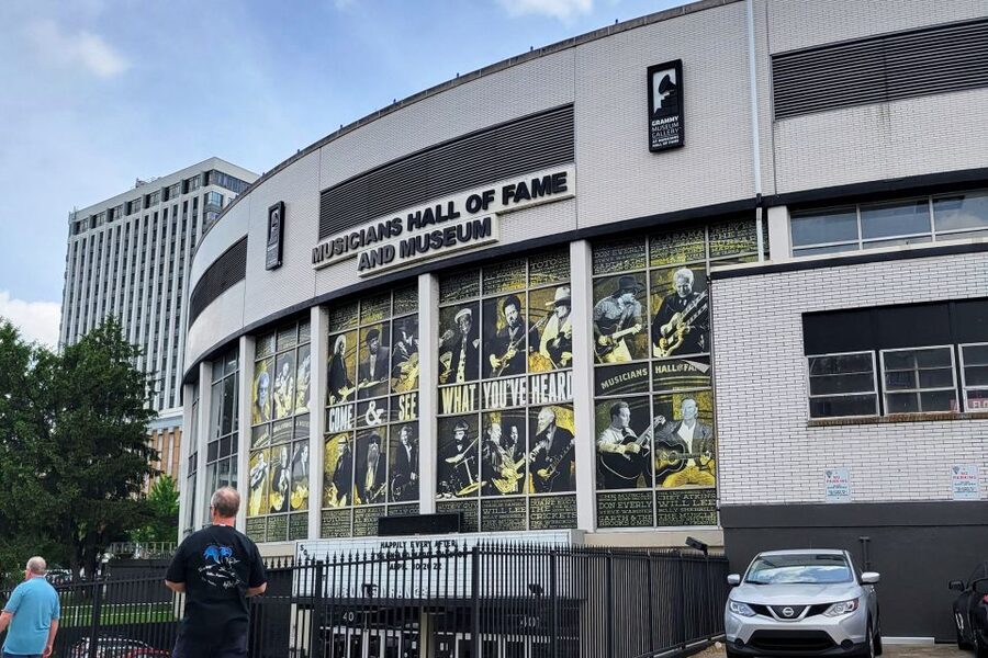 Nashville: Guided City Van Tour - Music, government, and a view of the city
