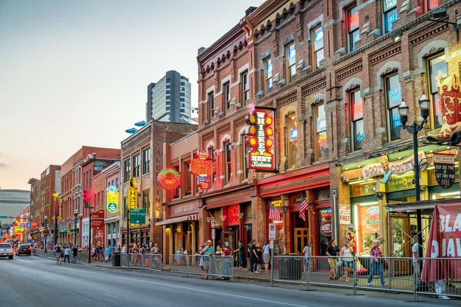 Nashville: Guided Delicious Donut Tour with Tastings - Timing, weather, and what to wear