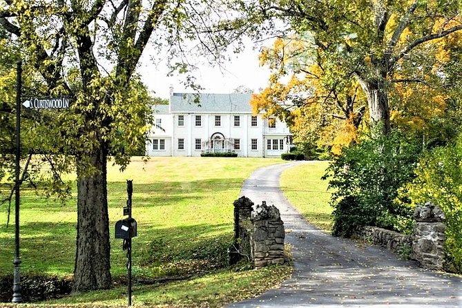 Nashville "Homes Of The Stars" Narrated Bus Tour with 30+ Celebrity Homes - What the Homes of the Stars tour is really like