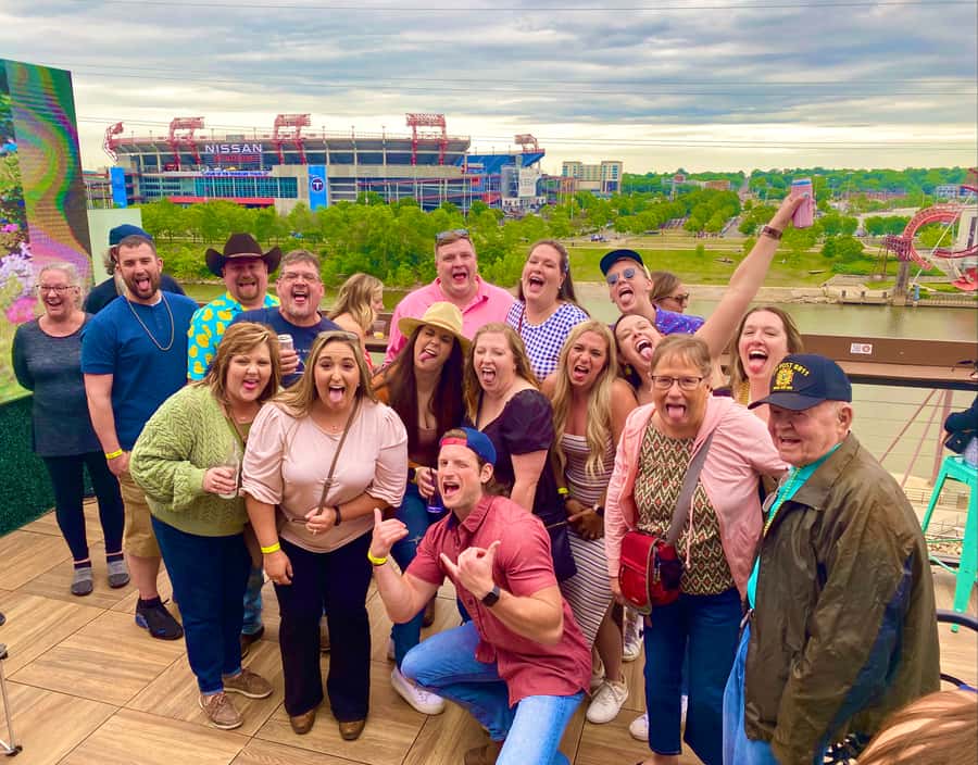 Nashville: Music City Pub Crawl - Games turn a bar stop into a group event