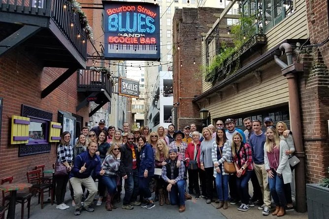 Nashville's Honky-Tonk Walking Sightseeing Pub Crawl - Printer’s Alley brings ghosts and country music stories