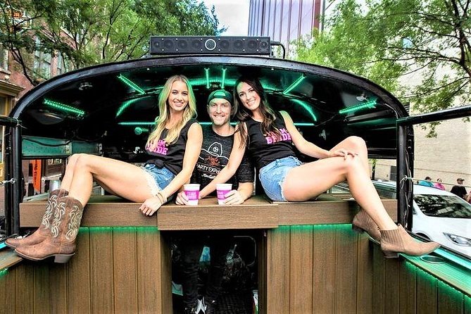 Nashville's Wildest Honky Tonk Public Party Bus (21+) - The 15-minute stop at Ole Smoky Distillery
