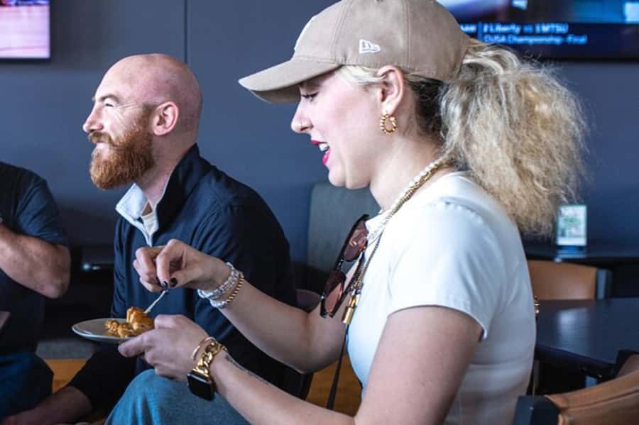 Nashville: Taste of Nashville Food and Sightseeing Van Tour - A comfortable way to see neighborhoods beyond Broadway