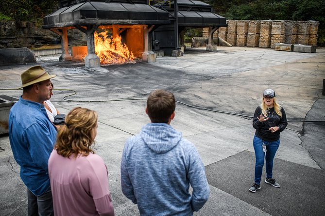 Nashville to Jack Daniel's Distillery Bus Tour + Whiskey Tastings - Lynchburg’s small square on the 9am tour
