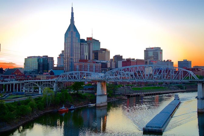 Nashville VIP Style Private Tour with Local Singer-Songwriter - Bicentennial Mall and the Nashville Farmers’ Market