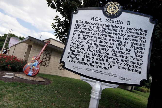 Nashville VIP Style Private Tour with Local Singer-Songwriter - Marathon Village and Antique Archaeology