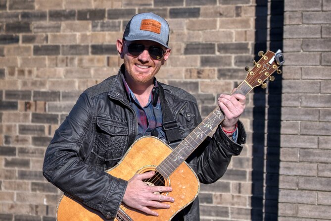 Nashville VIP Style Private Tour with Local Singer-Songwriter - Downtown Nashville and Broadway: get your bearings first