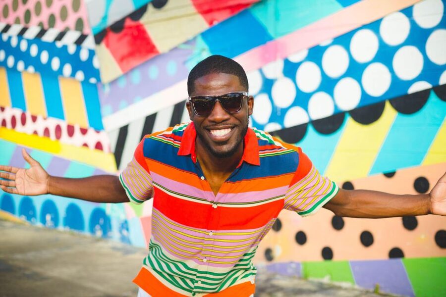 Nashville: Walking Tour and Photoshoot in The Gulch - Murals, storefronts, and the first camera turns