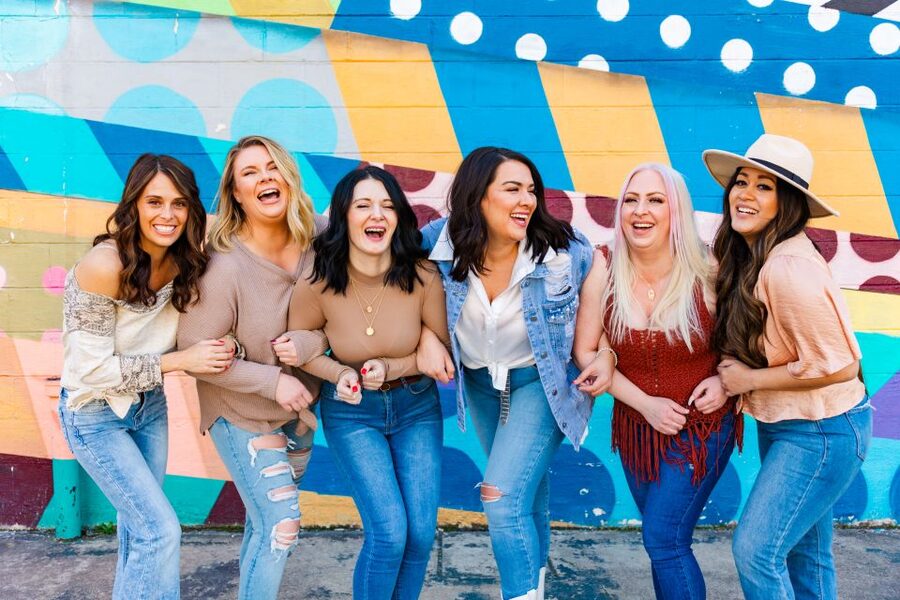 Nashville: Walking Tour and Photoshoot in The Gulch - Kittenish and The Gulch’s polished side