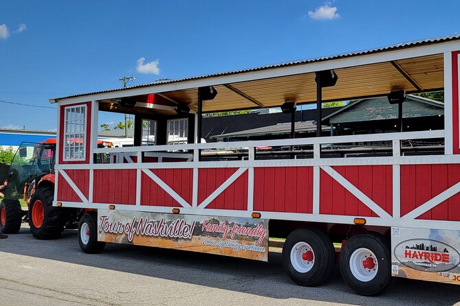 Night-Time Hayride Sightseeing Tractor Tour of Nashville - Key points at a glance