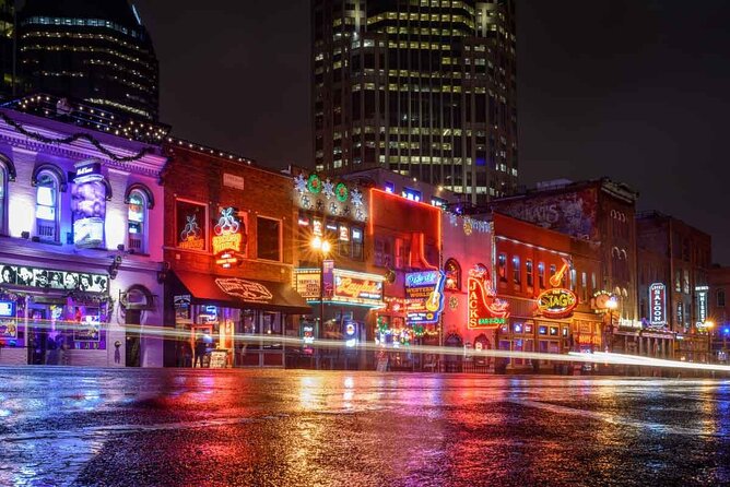 Outdoor Escape Room: Downtown Nashville Adventure - Walking, parking, weather, and places to pause