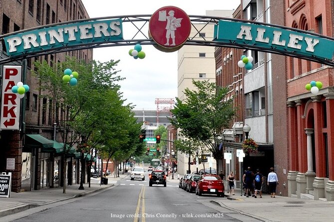 Private Walking Tour with Johnny Cash Museum Admission - What the $235 price really buys