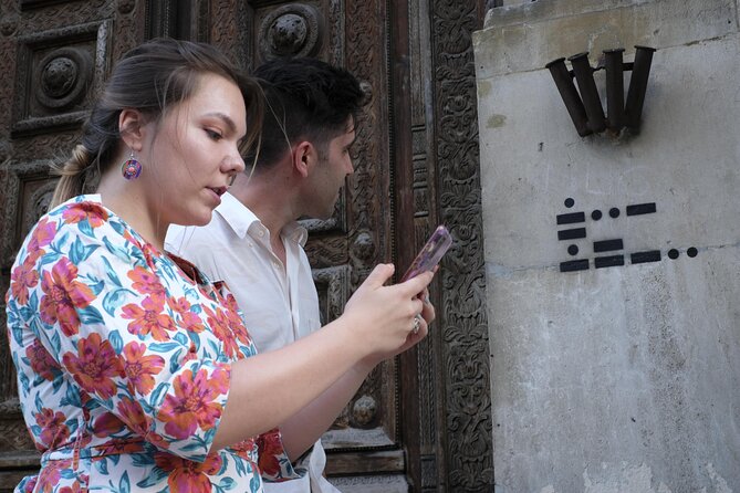 Self Guided Adventure Game Walking Tour - Lesser-known places keep the walk from feeling like a checklist