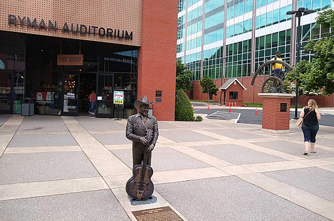 The Heart of Downtown Nashville: A Self-Guided Audio Tour - Crossing the John Seigenthaler Pedestrian Bridge